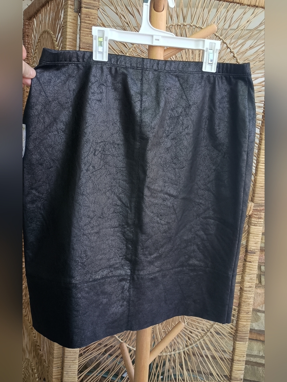 Karen Kane Black Faux Leather Pencil Skirt_Large - Picture 6 of 7